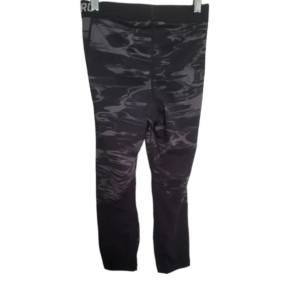 Nike Capri athletic pants - Picture 2 of 2